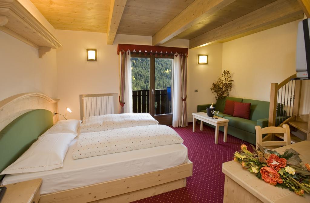 Ski-safari-hotel-Miravalle-pokój