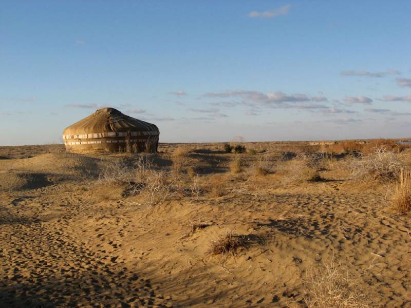 Uzbekistan - pustynia Kyzył-Kum